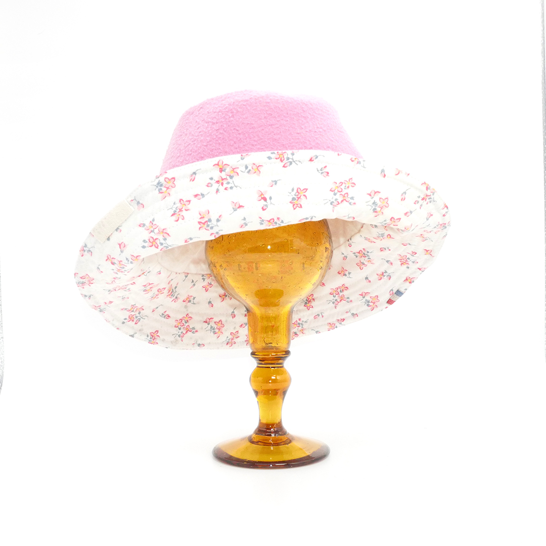 chapeau tendance au meilleur prix. Bob femme chi, bob Prada, bob été, bob hiver Bob femme et homme fait en Vendée à la main. Fabrication en France à partir de tissus recyclés. Meilleure marque de bob et tous unique Bucket hat bob possède un prénom