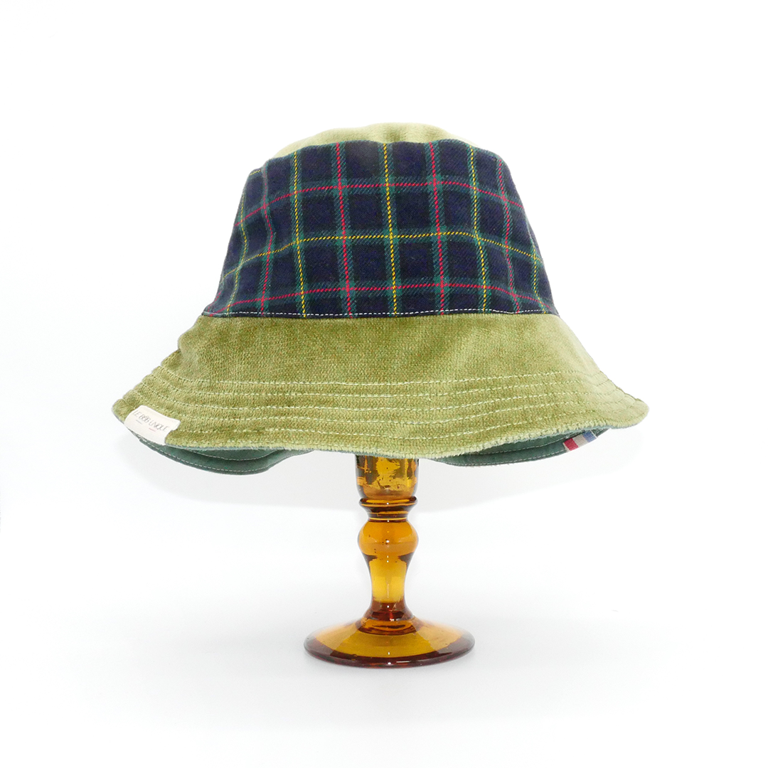 chapeau tendance au meilleur prix. Bob femme chi, bob Prada, bob été, bob hiver Bob femme et homme fait en Vendée à la main. Fabrication en France à partir de tissus recyclés. Meilleure marque de bob et tous unique Bucket hat bob possède un prénom